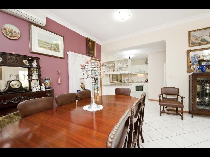 3 Tuffley Close, Kanimbla QLD 4870