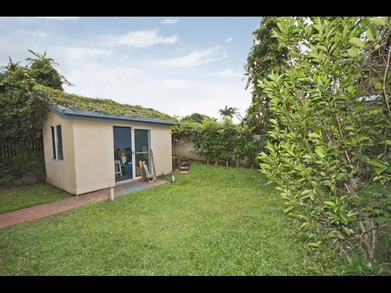 3 Tuffley Close, Kanimbla QLD 4870