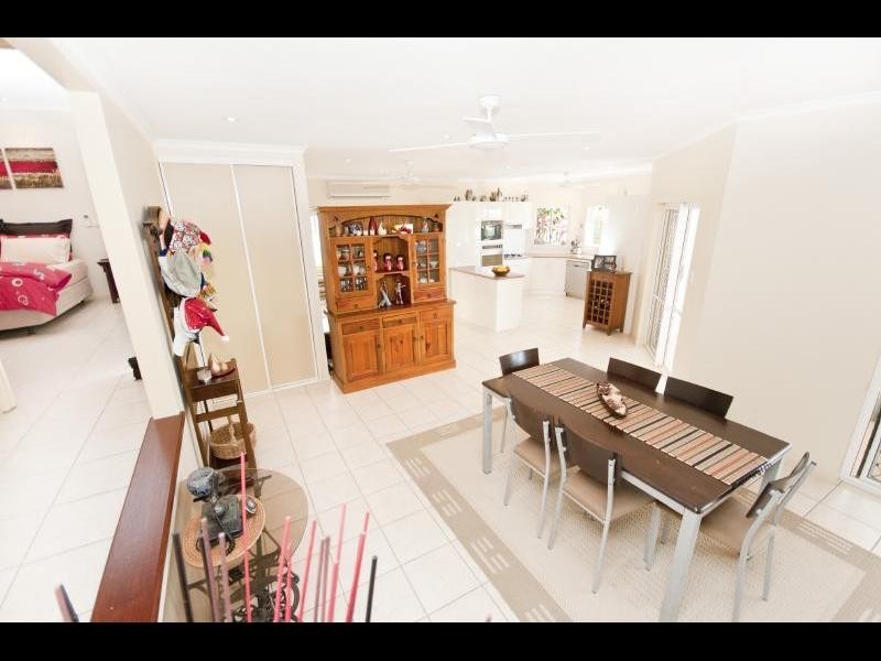 13 Woodmont Place, Mooroobool QLD 4870