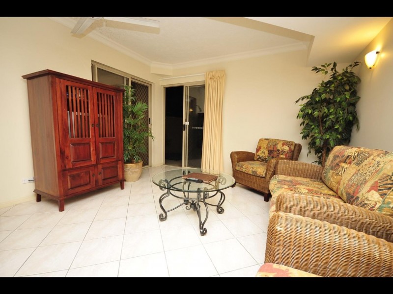 1301/2 Greenslopes Street, Cairns North QLD 4870