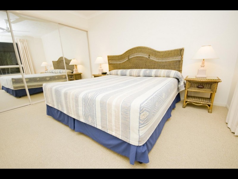 1301/2 Greenslopes Street, Cairns North QLD 4870