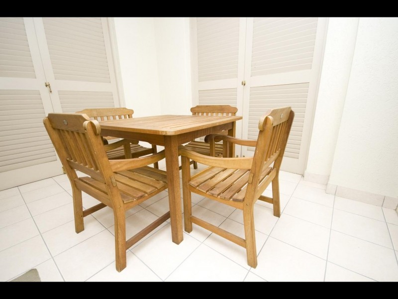 1301/2 Greenslopes Street, Cairns North QLD 4870