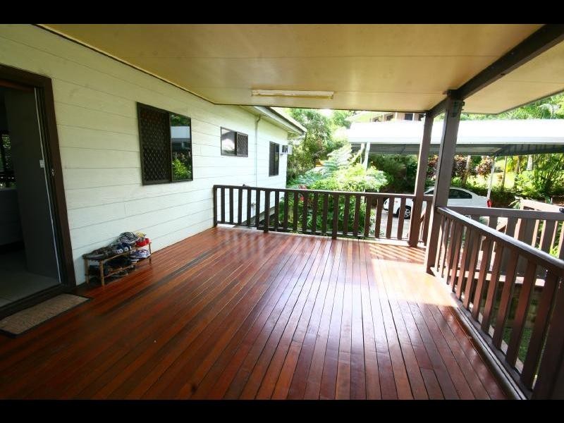 16 Andrea Close, Mooroobool QLD 4870