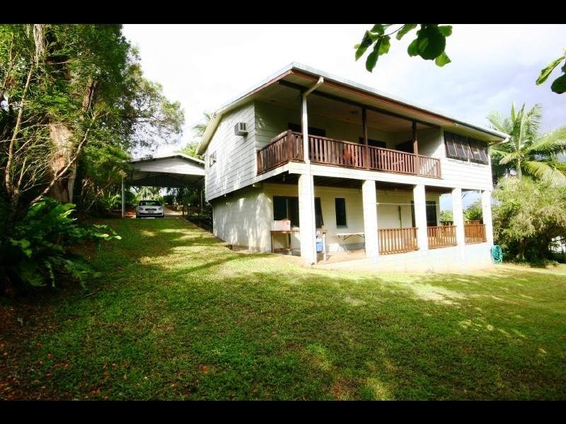 16 Andrea Close, Mooroobool QLD 4870