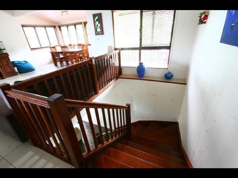 16 Andrea Close, Mooroobool QLD 4870