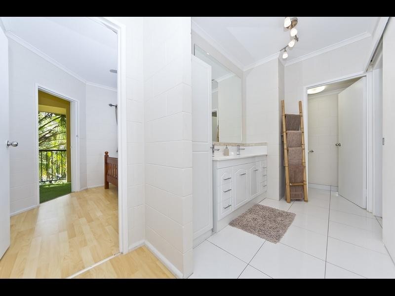 6/13-17 Oyster Court, Trinity Beach QLD 4879