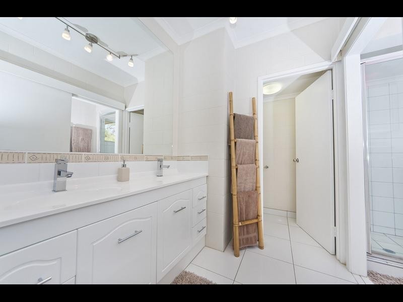 6/13-17 Oyster Court, Trinity Beach QLD 4879