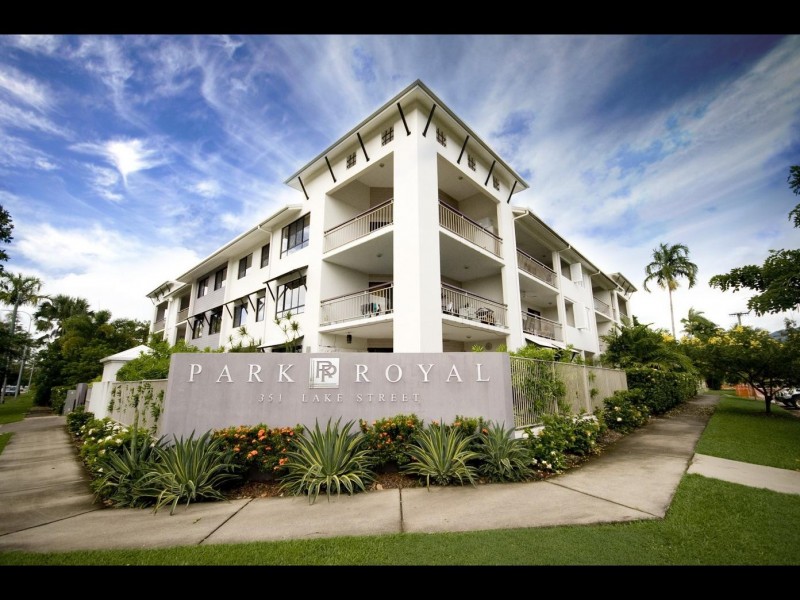 3/351 Lake Street, Cairns North QLD 4870