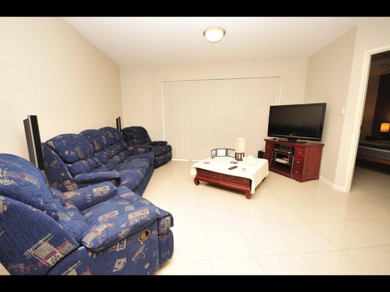 3/351 Lake Street, Cairns North QLD 4870