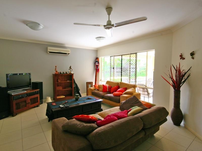 16 Everglade Rise, Brinsmead QLD 4870