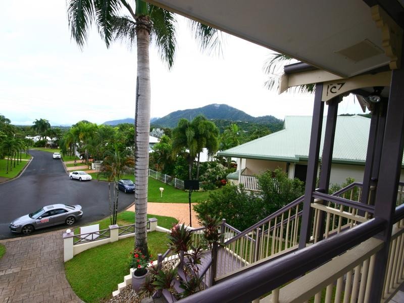 68 Nolan Street, Whitfield QLD 4870
