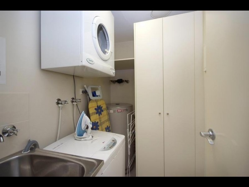 1112/2 Greenslopes Street, Cairns North QLD 4870