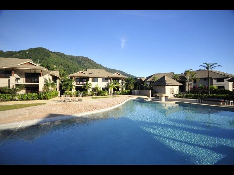 28/1 Robson Street, Mooroobool QLD 4870