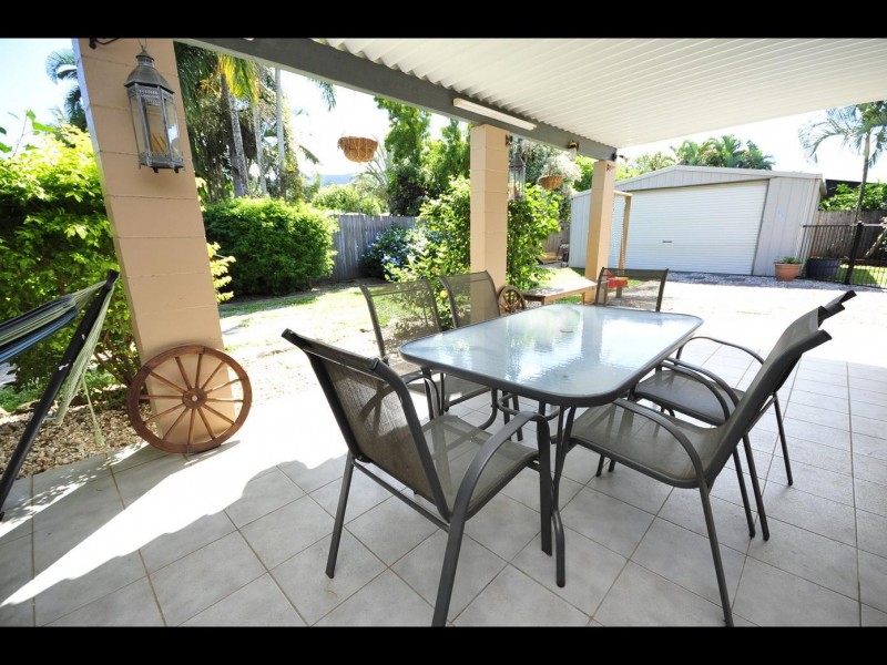 20 Bounty Close, Bentley Park QLD 4869