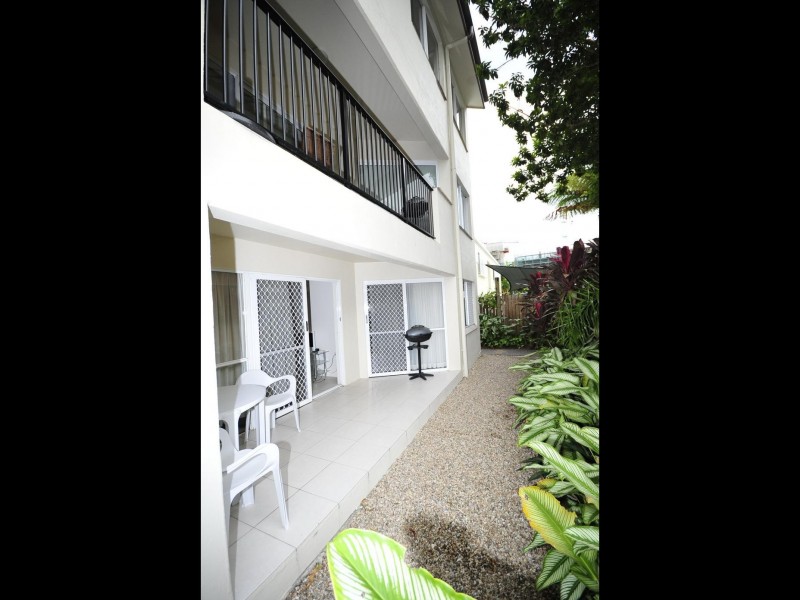 3/239 Lake Street, Cairns North QLD 4870