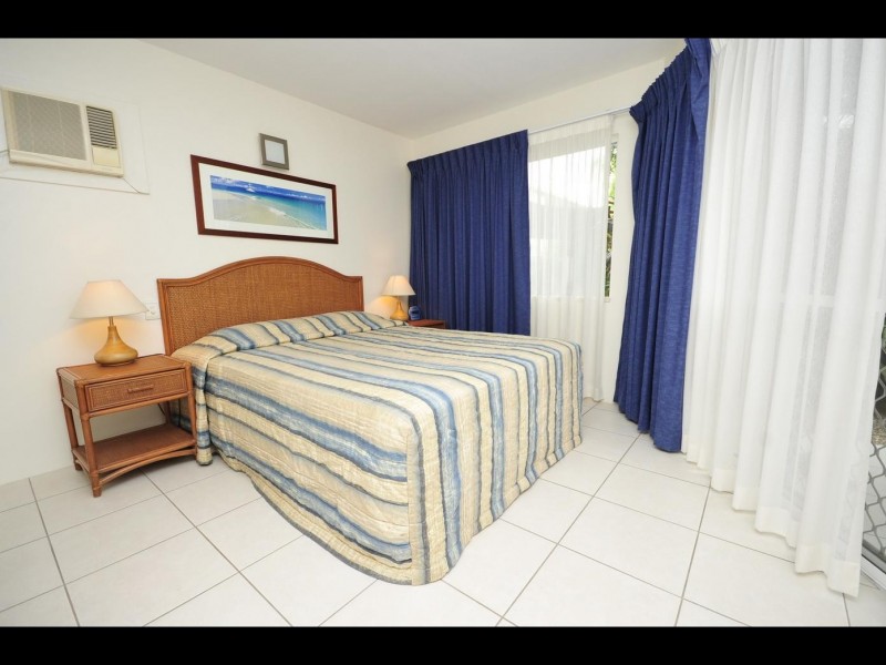 3/239 Lake Street, Cairns North QLD 4870
