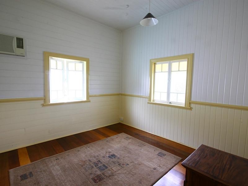 92 Woodward Street, Edge Hill QLD 4870