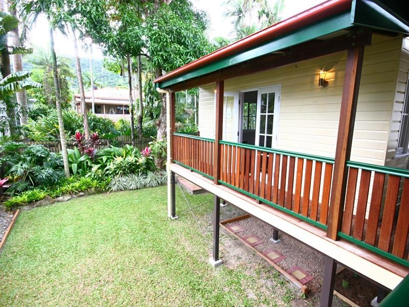 92 Woodward Street, Edge Hill QLD 4870