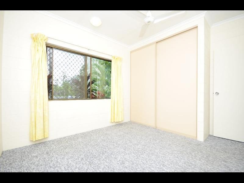 6 Atlantic Close, White Rock QLD 4868