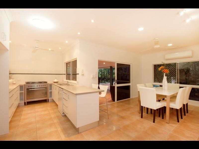 23 Magnolia Street, Holloways Beach QLD 4878