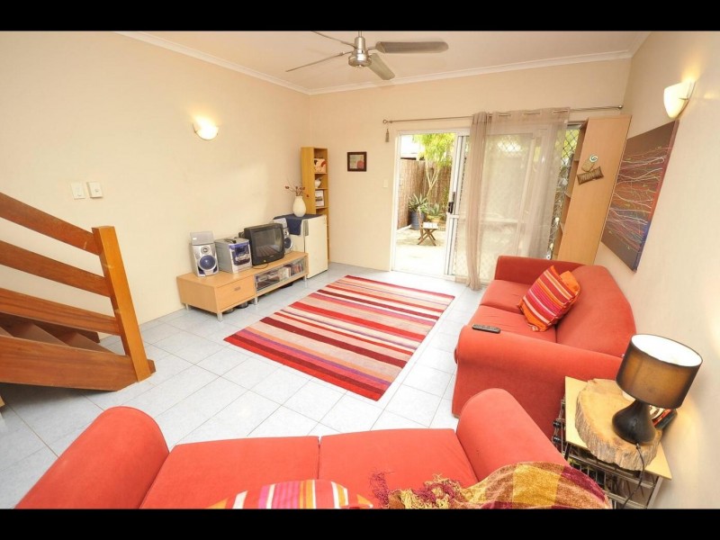 3/13 Balaclava Road, Earlville QLD 4870