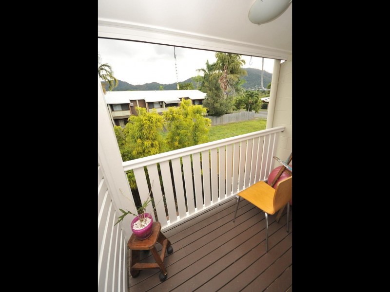 3/13 Balaclava Road, Earlville QLD 4870