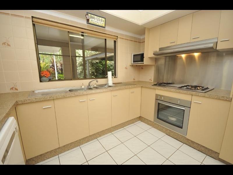 15 Tarana Close, Caravonica QLD 4878