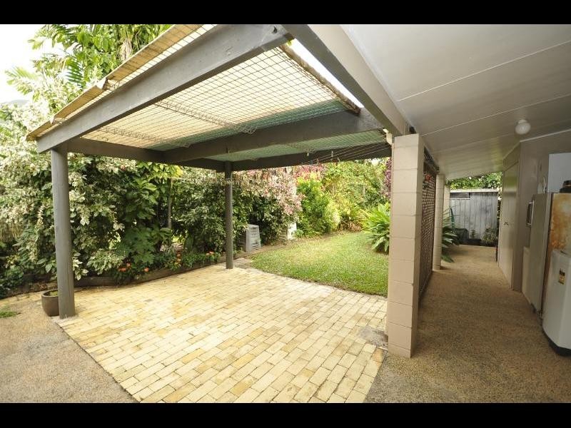 15 Tarana Close, Caravonica QLD 4878