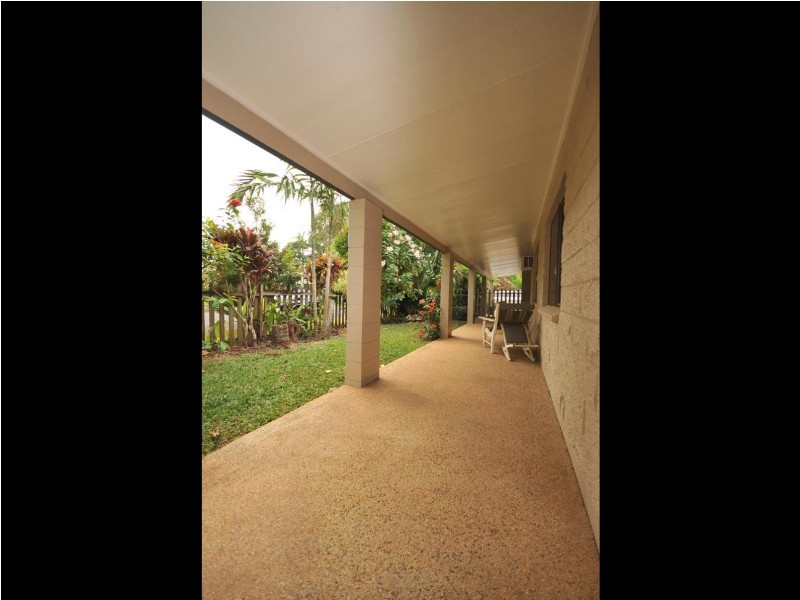 15 Tarana Close, Caravonica QLD 4878