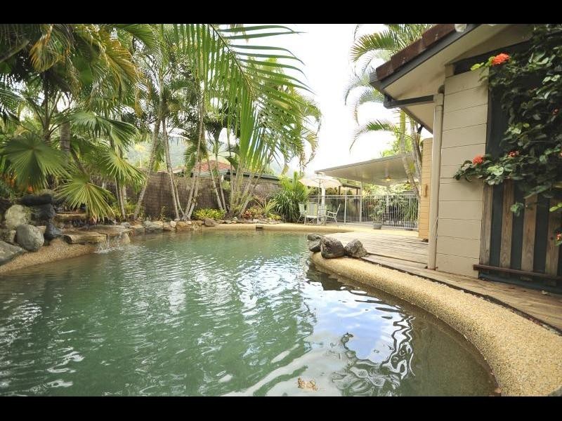 15 Tarana Close, Caravonica QLD 4878