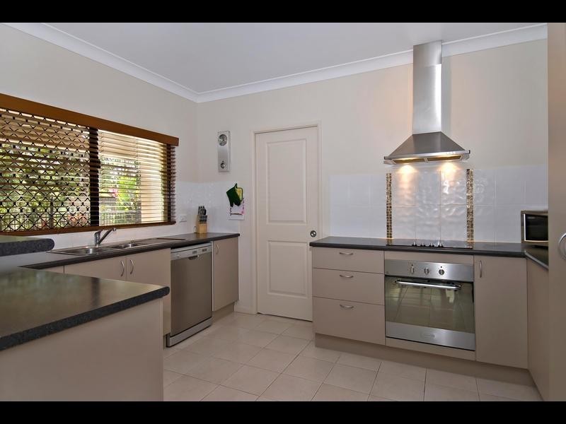 10 Coronado Street, Kewarra Beach QLD 4879