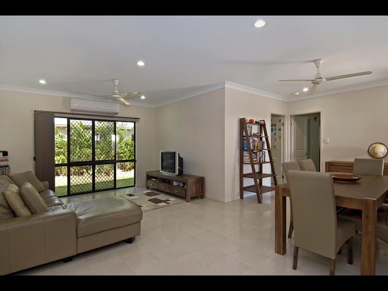 10 Coronado Street, Kewarra Beach QLD 4879