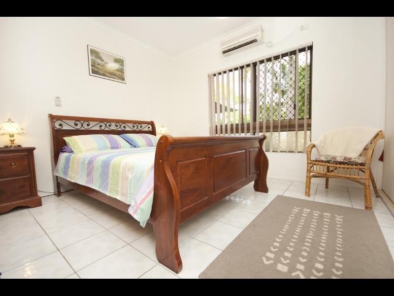 25 Pepperina Street, Mooroobool QLD 4870