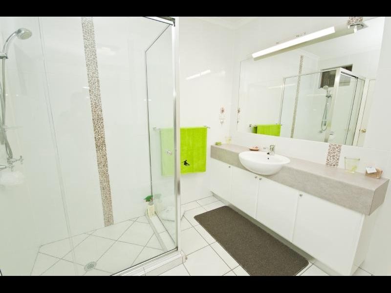 25 Pepperina Street, Mooroobool QLD 4870