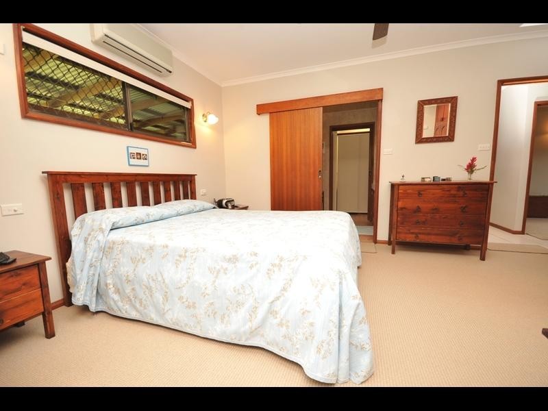 29 Cicero Close, Mooroobool QLD 4870