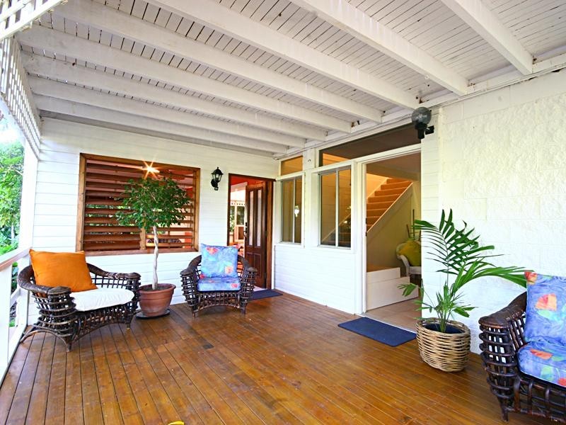 1 Mullins Street, Whitfield QLD 4870