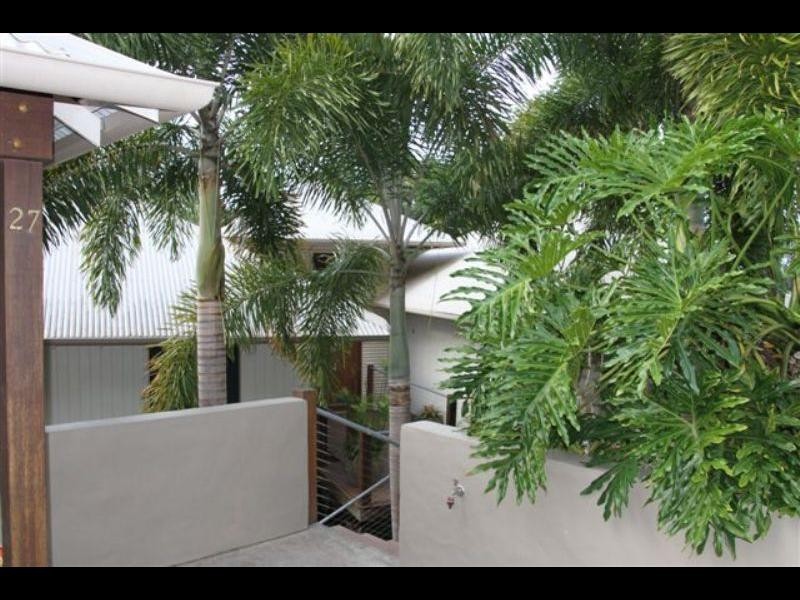 27/7 Tari Place, Trinity Beach QLD 4879