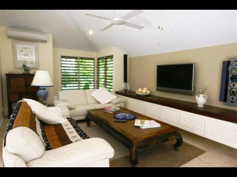 27/7 Tari Place, Trinity Beach QLD 4879