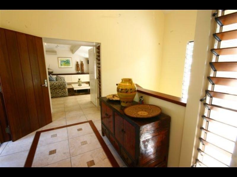 27/7 Tari Place, Trinity Beach QLD 4879