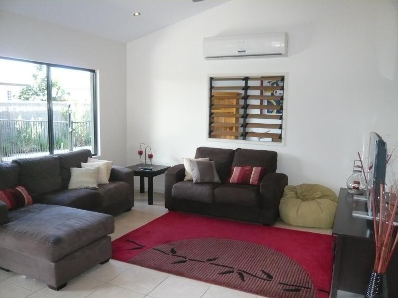 4 Quartzborough Prm, Trinity Park QLD 4879