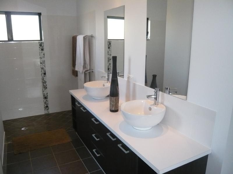 4 Quartzborough Prm, Trinity Park QLD 4879