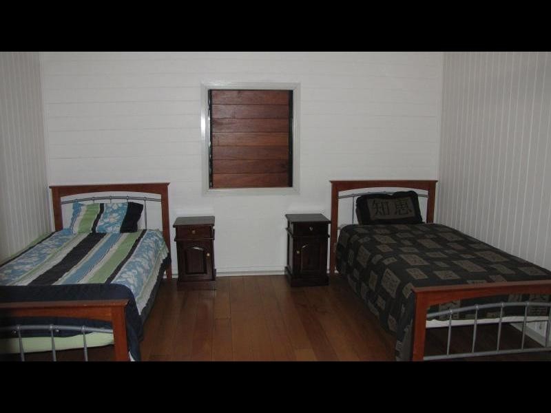 8 Terminus Street, Parramatta Park QLD 4870