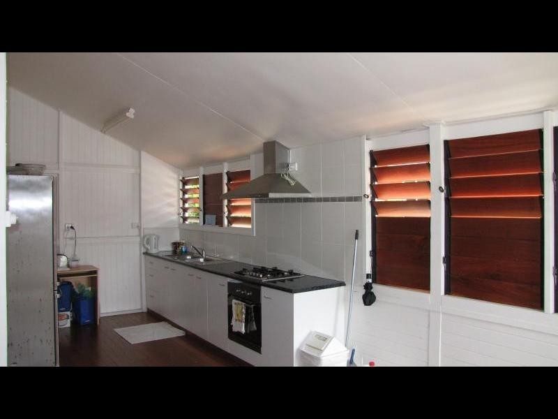 8 Terminus Street, Parramatta Park QLD 4870