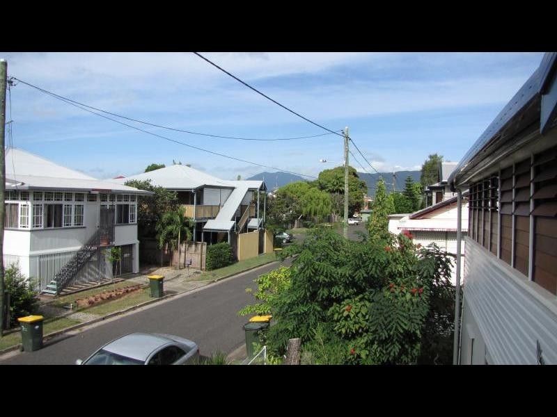 8 Terminus Street, Parramatta Park QLD 4870