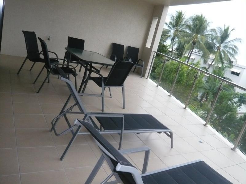 9/37 Vasey Esplanade, Trinity Beach QLD 4879