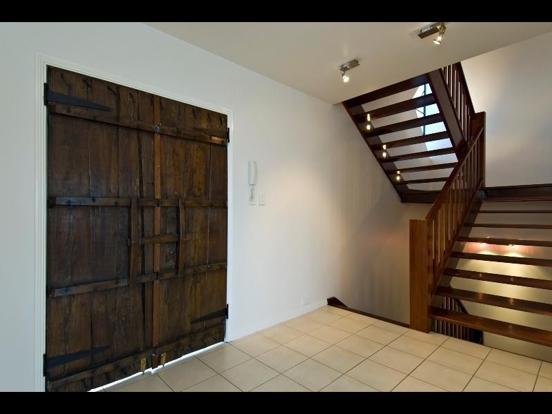 3 Richmond Court, Mooroobool QLD 4870