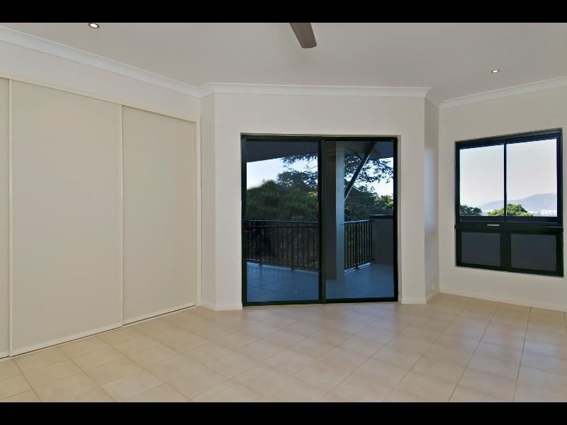 3 Richmond Court, Mooroobool QLD 4870