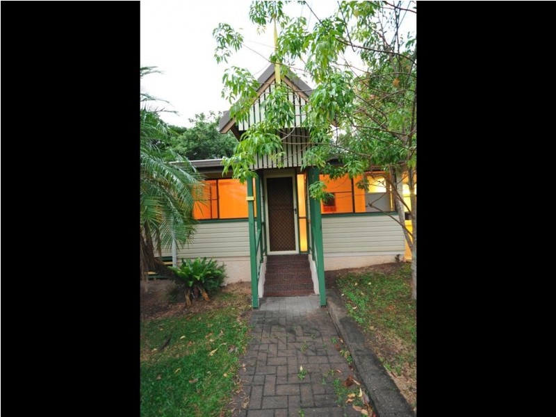 13 Dalziel Street, Stratford QLD 4870