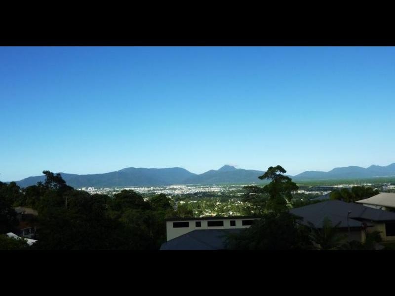 20 Oceanview Place, Mooroobool QLD 4870