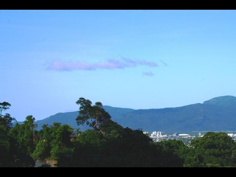 20 Oceanview Place, Mooroobool QLD 4870